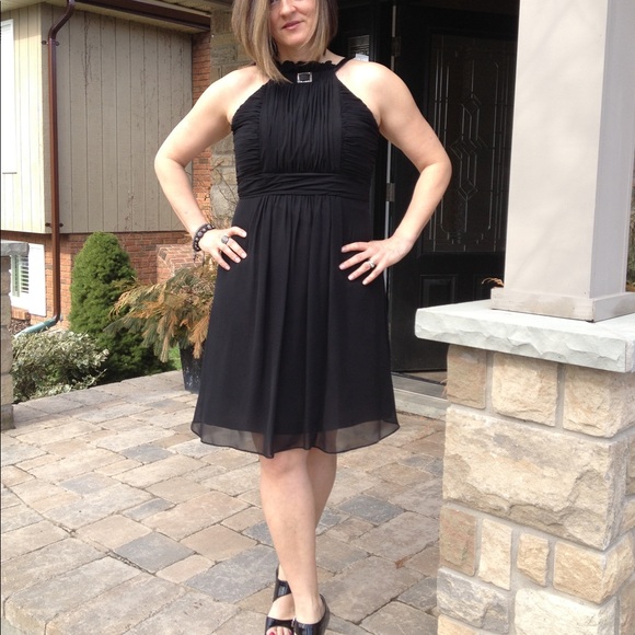 Black formal high neck halter dress - Picture 8 of 8